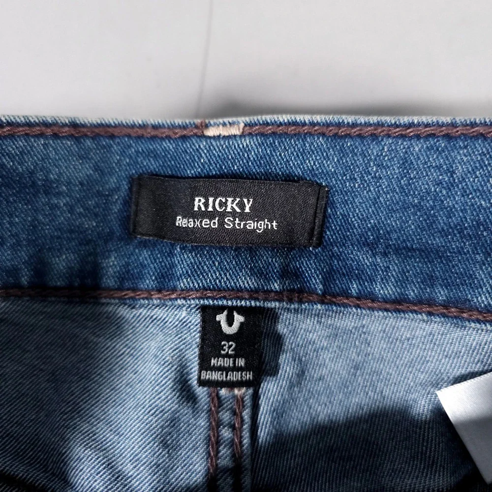 True Religion Ricky Jeans Mens 32 Blue Relaxed Straight Rip Repair Distressed